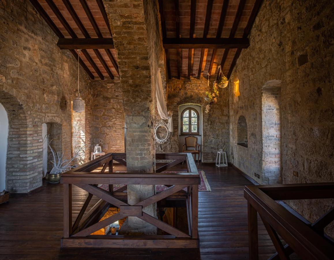 B&B La Torre - Fattoria Di Larniano San Gimignano Kültér fotó