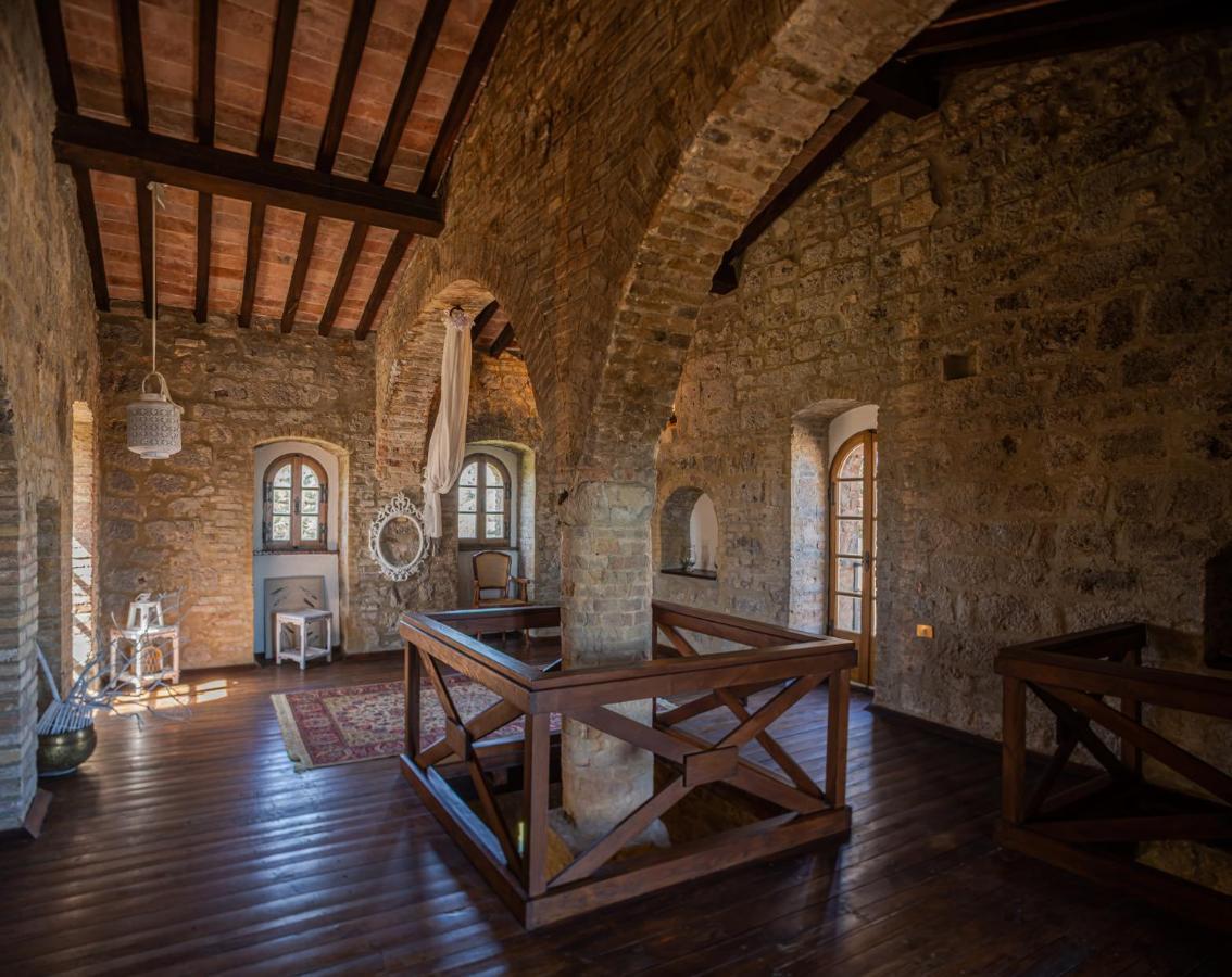 B&B La Torre - Fattoria Di Larniano San Gimignano Kültér fotó